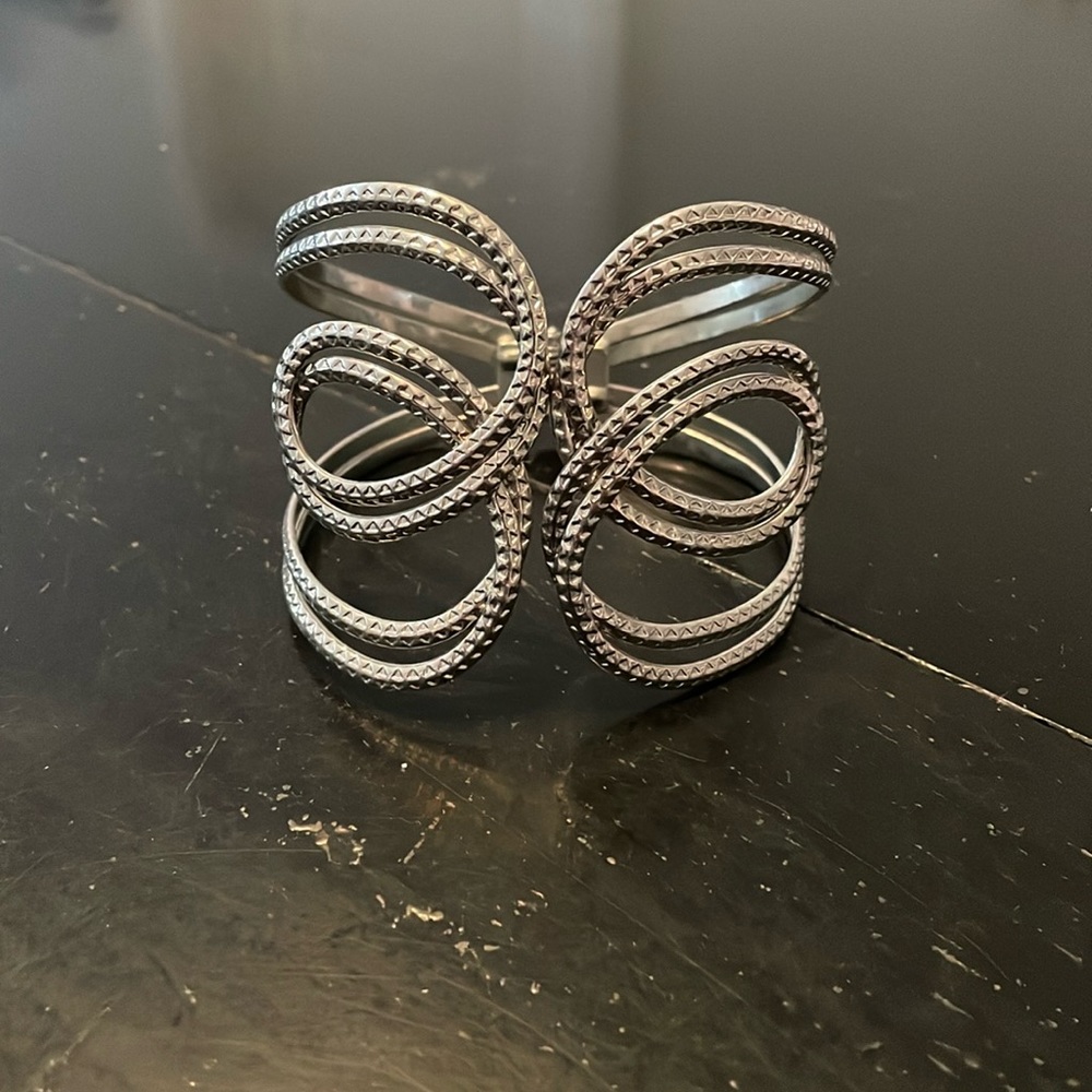 Clasp Bracelet